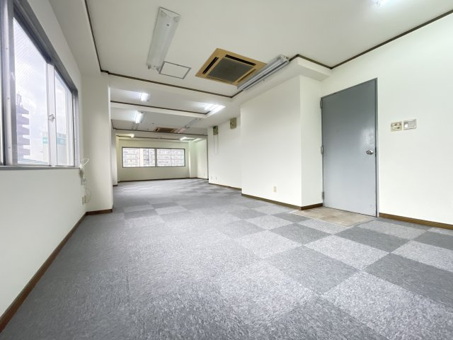 寝屋川市松屋町の事務所の内装