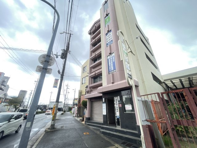 寝屋川市松屋町の事務所の外観