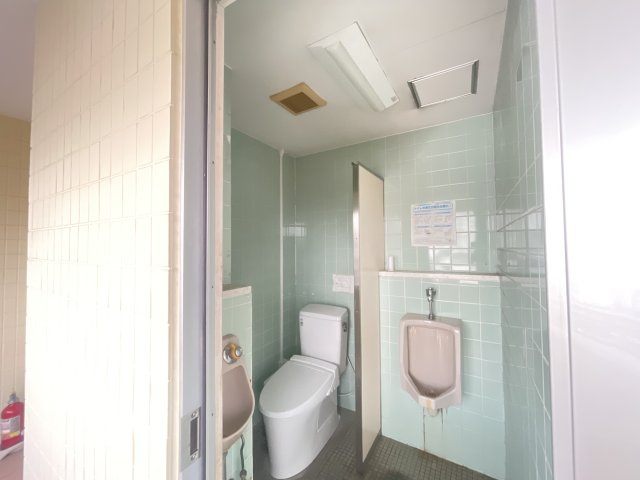 寝屋川市松屋町の事務所のトイレ