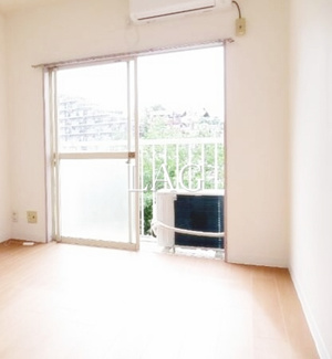 【居間・リビング】 | サンライフ平成 | 洋室のお部屋です。