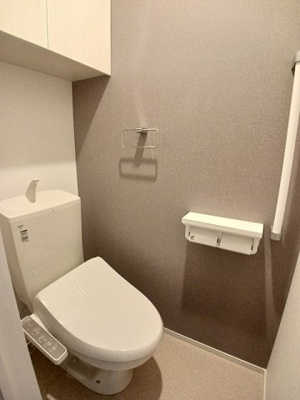 【トイレ】 | ヒカルサ熊谷肥塚Ⅱ | コンパクトで使いやすいトイレです