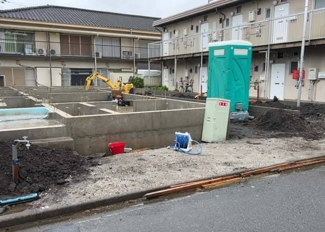 【設備】 | 御園新築戸建 | 敷地内には、散水栓や立水栓があります。水道水を直接利用できるため、水を運ぶ手間を省くことが出来ます。大量の水を必要とする洗車作業や清掃などに役立ちます。その他設備とあわせて、現地でご確認ください。