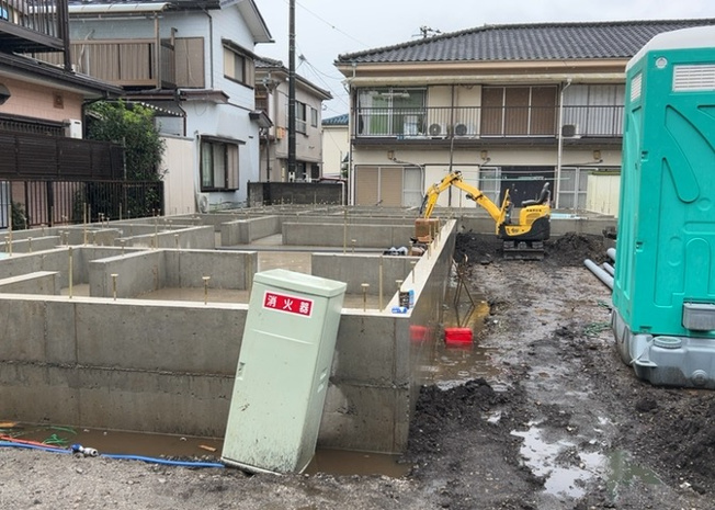 【外観】 | 御園新築戸建 | 物件の詳細については、現地を見てわかること以外に、役所や法務局などで調べないとわからないことがあります。そのため、現地に行く場合は、もしこの物件を買ったらどのような生活ができるかをイメージしましょう。