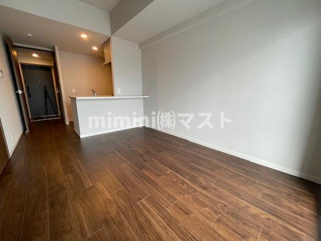 S-RESIDENCE阿波座chiaroの居間・リビング