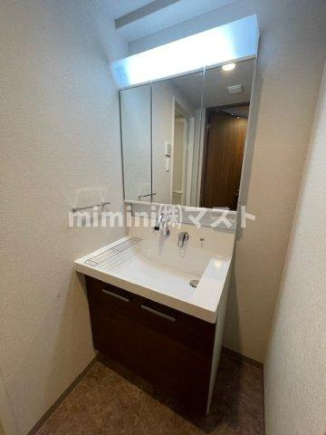 S-RESIDENCE阿波座chiaroの洗面所