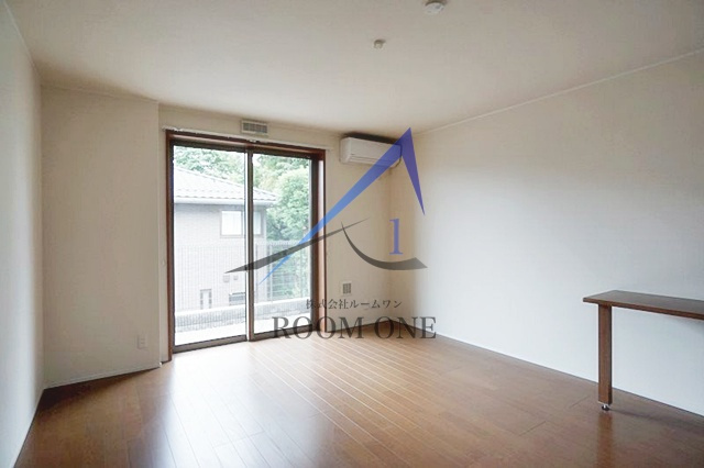 クライナーベルグの居間・リビング|洋室のお部屋です。