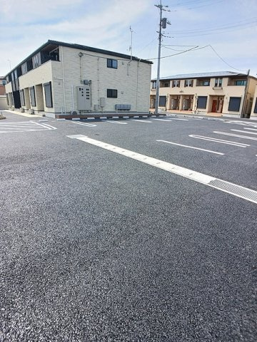 【駐車場】 | パークアクシス藤岡・Ａ | カースペースがあります