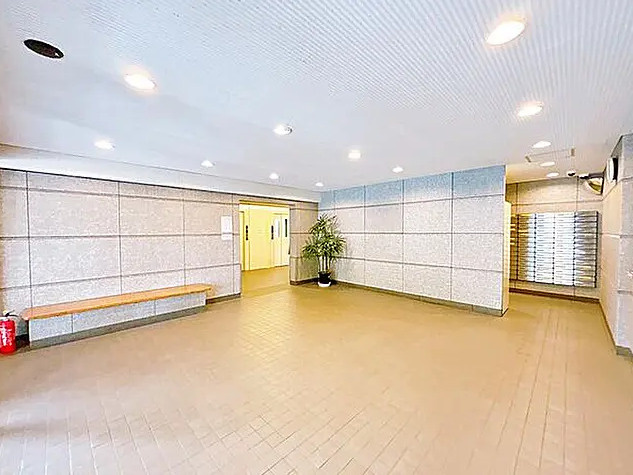 門前仲町スカイハイツのロビー