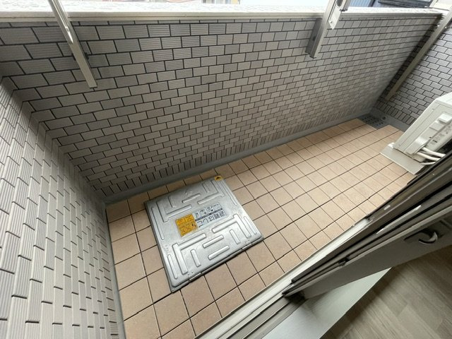 【バルコニー】