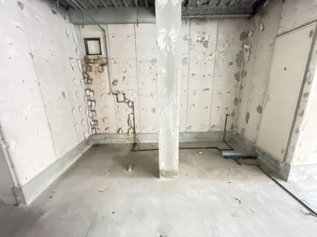 寝屋川市池田旭町の店舗事務所の内装