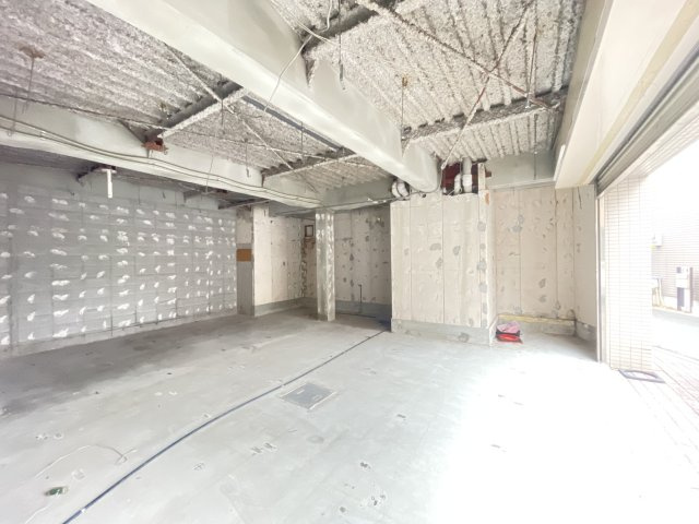 寝屋川市池田旭町の店舗事務所の内装