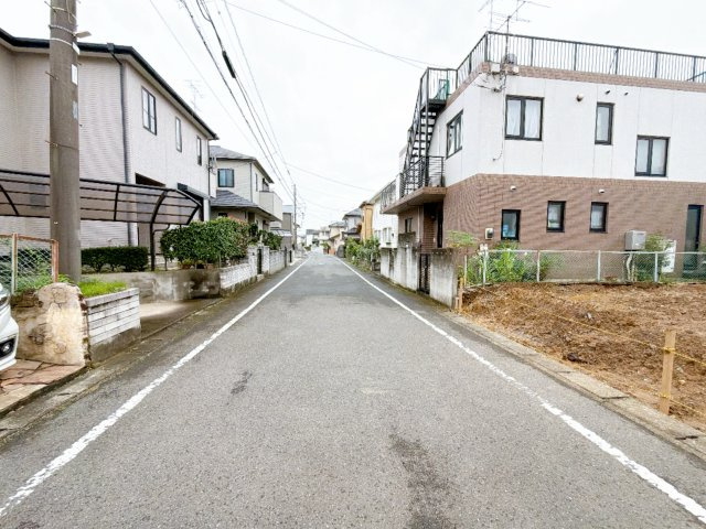 さいたま市西区プラザ2期の前面道路含む現地写真