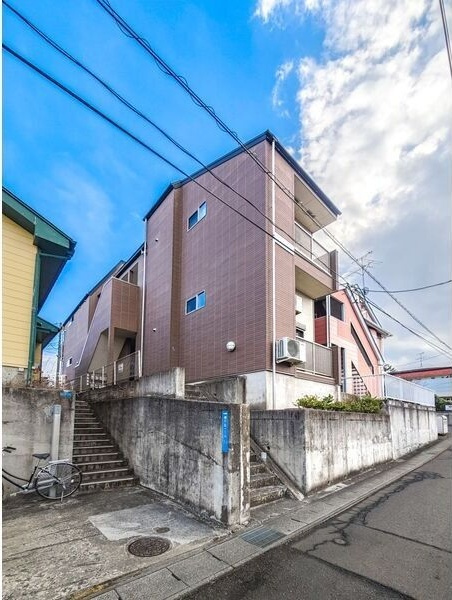 アルエット旭ヶ丘の外観