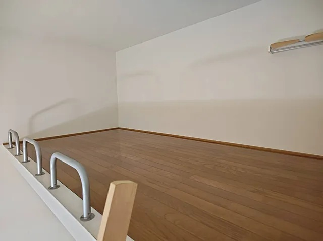 神戸市東灘区森北町４丁目のアパートの居間・リビング