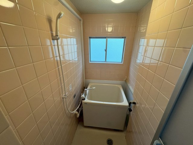 神戸市東灘区本山北町３丁目の賃貸マンションの浴室