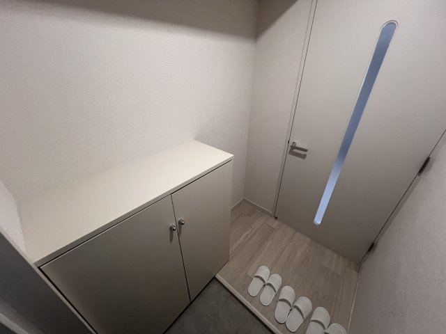 神戸市灘区篠原中町３丁目の賃貸マンションの玄関