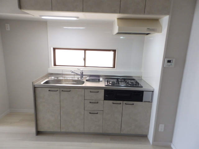 神戸市灘区篠原中町３丁目の賃貸マンションのキッチン