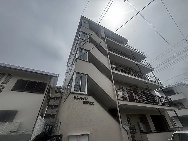 神戸市灘区徳井町５丁目の賃貸マンションの外観