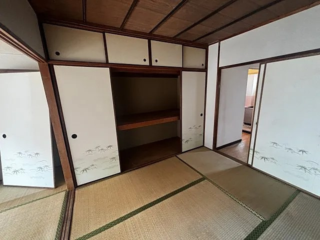 神戸市灘区徳井町５丁目の賃貸マンションの居間・リビング