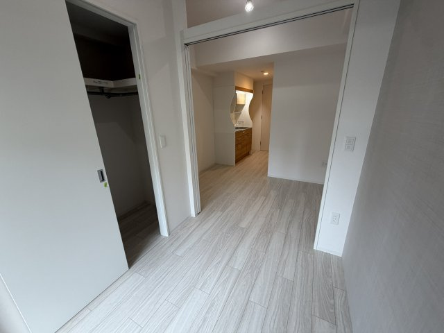 神戸市中央区下山手通８丁目の賃貸マンションの居間・リビング