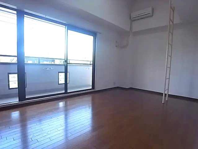 芦屋市浜町の賃貸マンションの居間・リビング
