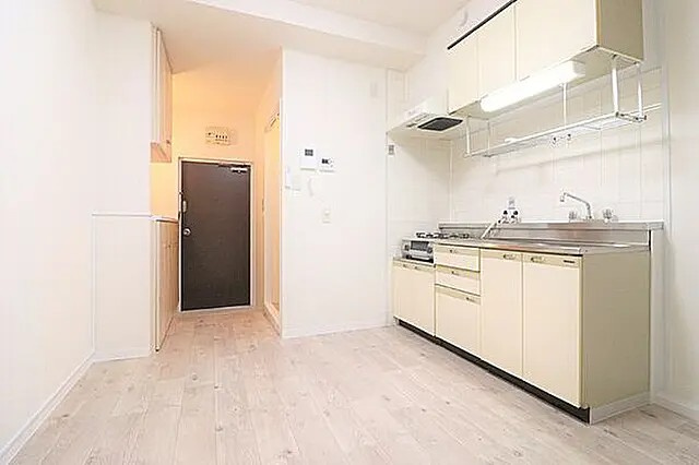 神戸市灘区天城通８丁目の賃貸マンションの居間・リビング