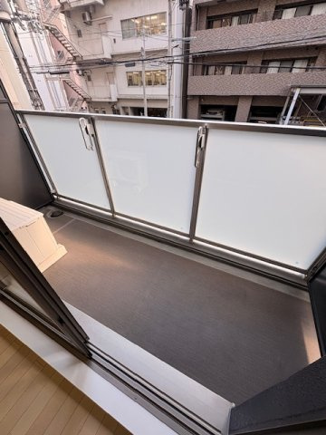 ドゥーエ立売堀のバルコニー