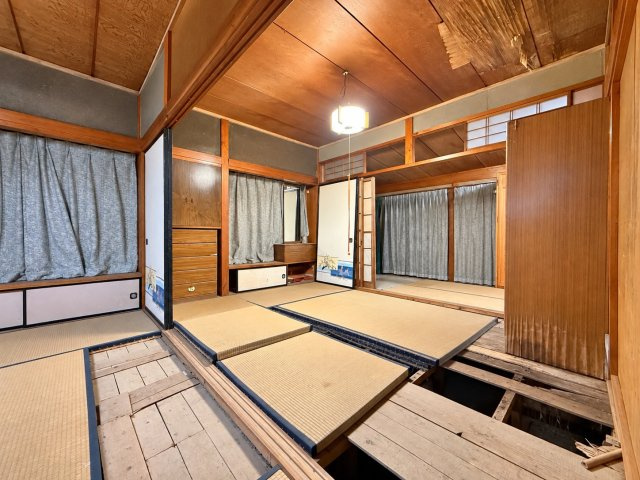 駅歩3分の平屋物件×家庭菜園可能な南庭付き　栃木市大塚町の和室