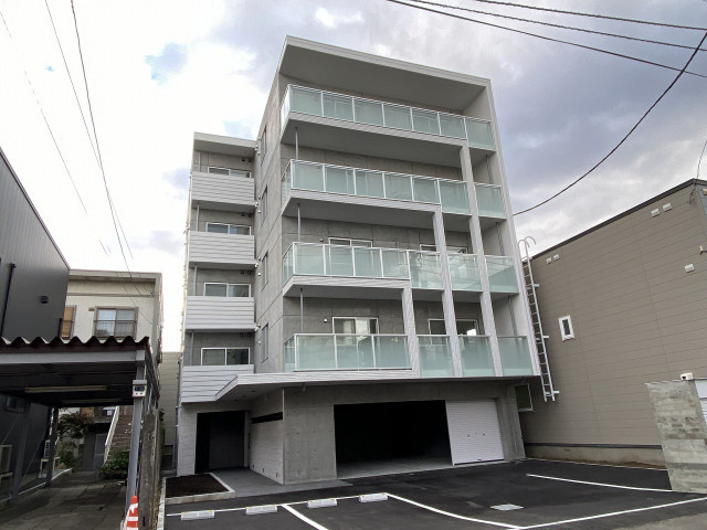 札幌市中央区南十二条西９丁目の賃貸マンション