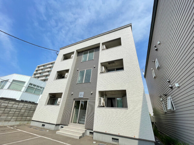 ハイネス前田２１３