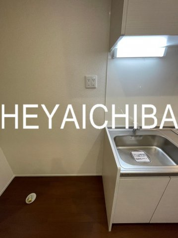 ライドオンタイムマスコウのキッチン|冷蔵庫置き場