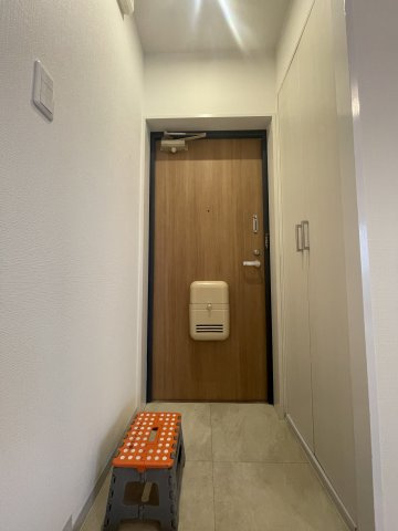 シェリル塚口の玄関