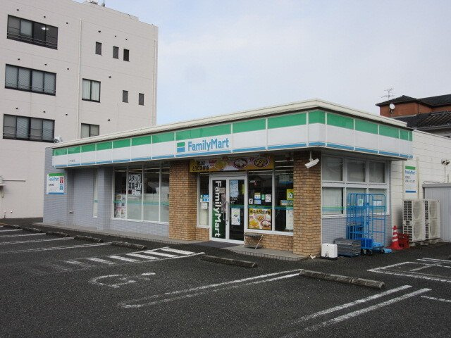 スタンツァ　ノーヴェ　アオの周辺|ファミリーマート八代千反町店まで170m