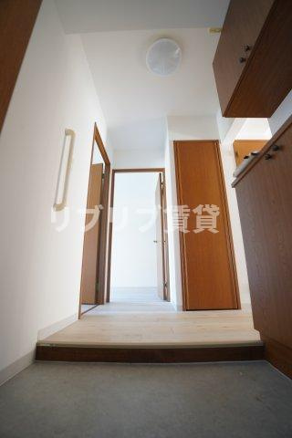 シャトレ千葉寺の玄関