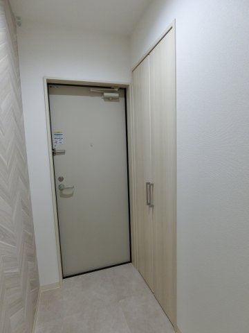 【玄関】 | フォレストクリエオーレ高師浜
