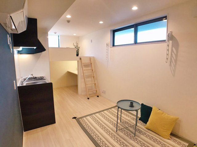 【居間・リビング】 | Casa ciruela | 家具はつきません。
