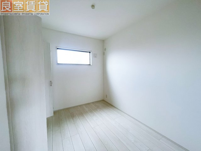 【寝室】 | ソレイユ大宝
