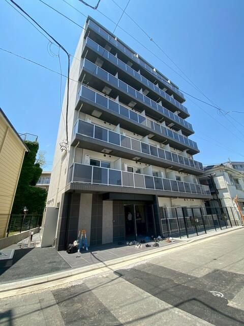 エストゥルース横浜吉野町Ⅱの外観
