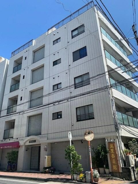 第２暁ビルの外観