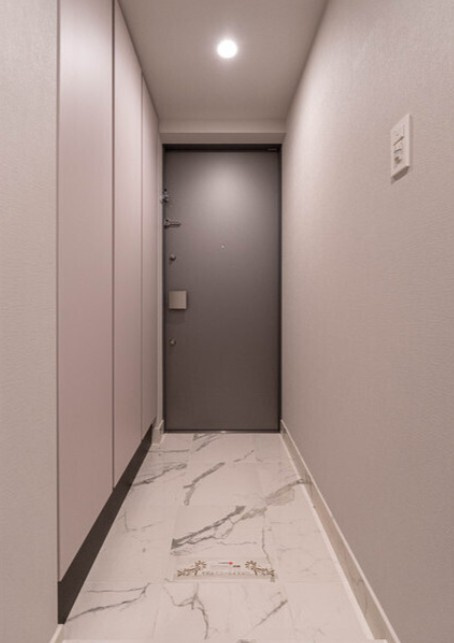 M-RESIDENCE新江古田の玄関