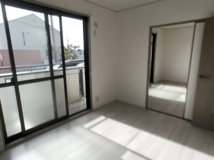サニーコートの居間・リビング