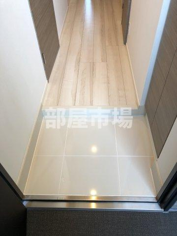 メイクスデザイン三ノ輪の玄関