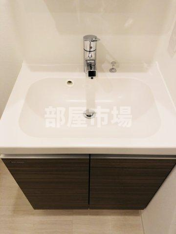 メイクスデザイン三ノ輪の洗面所