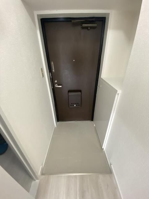 プラザサンアロー港南中央の玄関