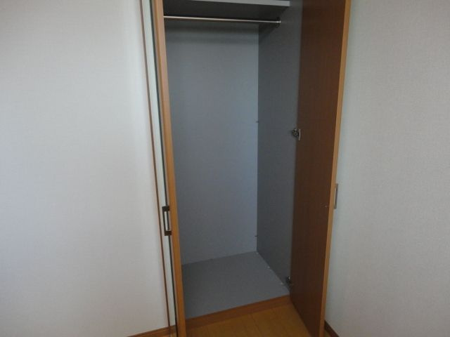 日向セントラルコートの収納