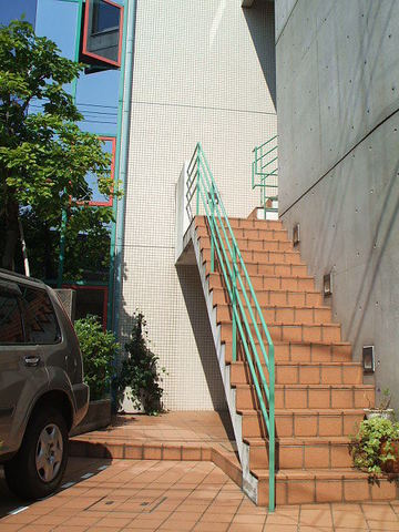 ＰＡＴＩＯのエントランス|★共用階段★