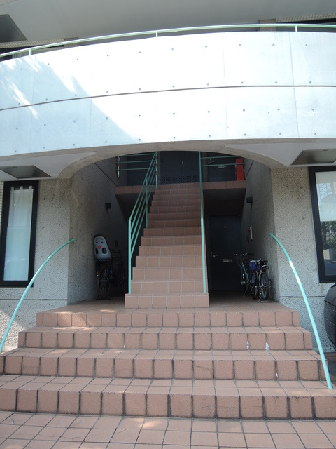 ＰＡＴＩＯのエントランス|★西側入口★