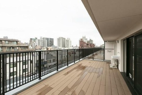豊島区巣鴨３丁目の賃貸マンションのバルコニー