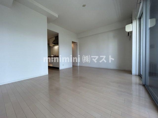 大阪市西区京町堀１丁目の賃貸マンションの居間・リビング