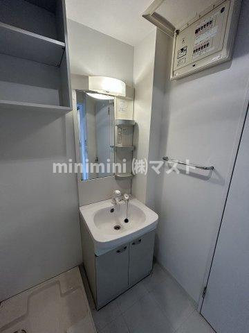 大阪市西区京町堀１丁目の賃貸マンションの洗面所